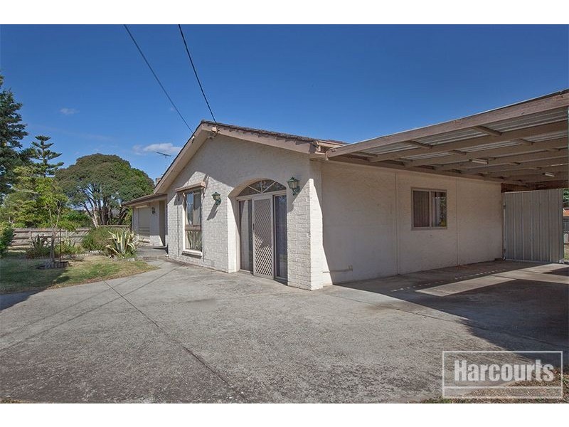 33 Henty Street, Pakenham VIC 3810