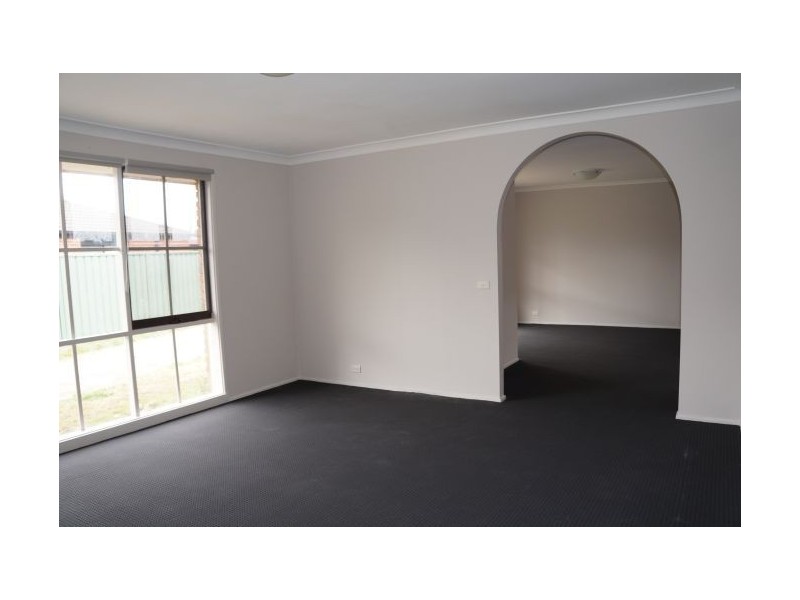 80 Racecourse Road, Pakenham VIC 3810