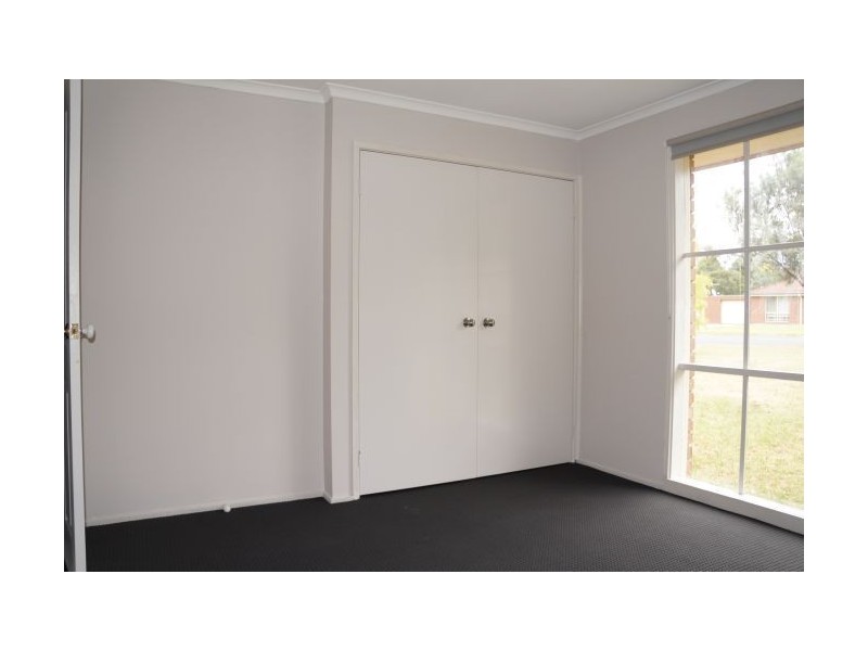 80 Racecourse Road, Pakenham VIC 3810