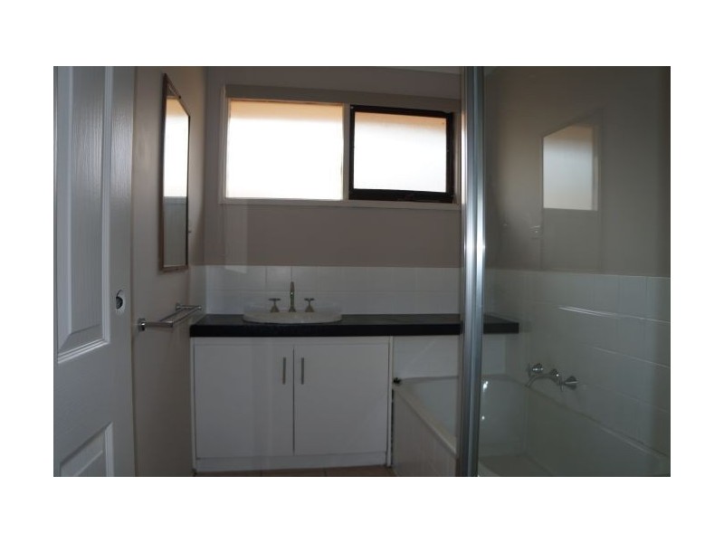 80 Racecourse Road, Pakenham VIC 3810