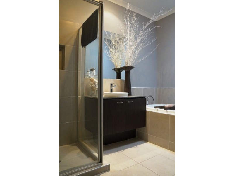 25 Rush Lily Drive, Officer VIC 3809