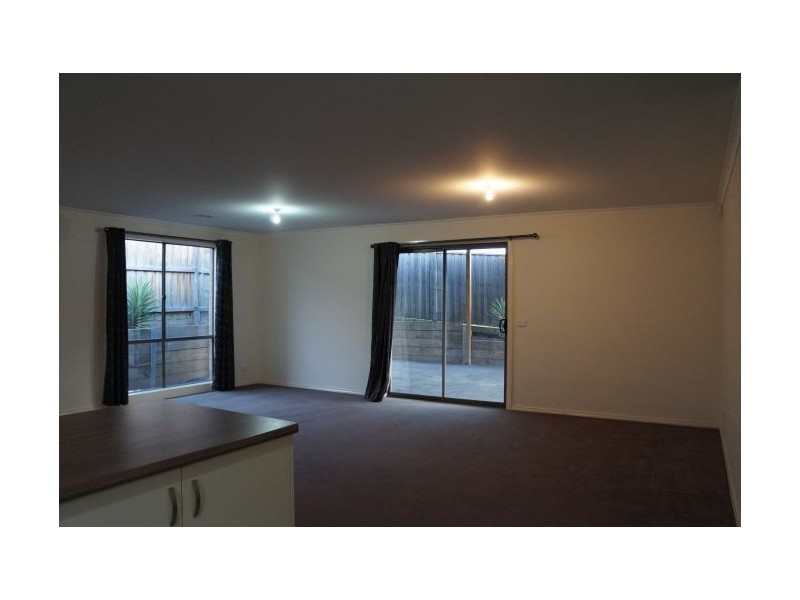 7 Gorham Street, Pakenham VIC 3810