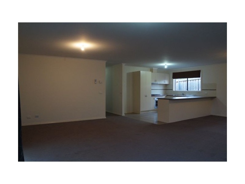 7 Gorham Street, Pakenham VIC 3810