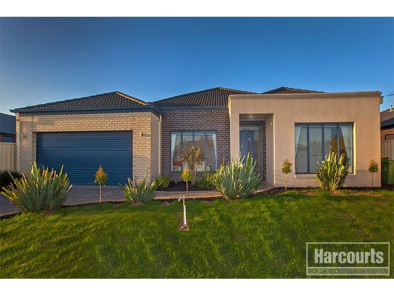 17 Teal Place, Pakenham VIC 3810