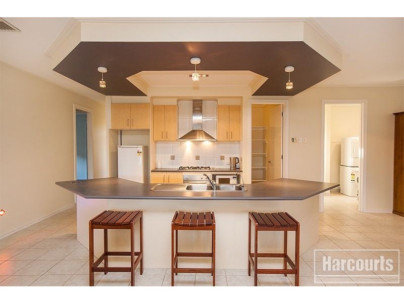 17 Teal Place, Pakenham VIC 3810