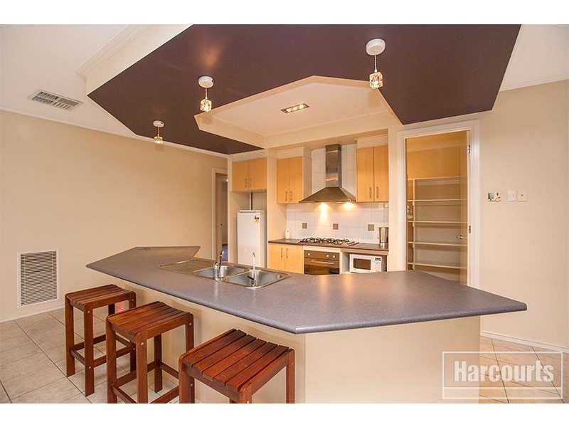 17 Teal Place, Pakenham VIC 3810