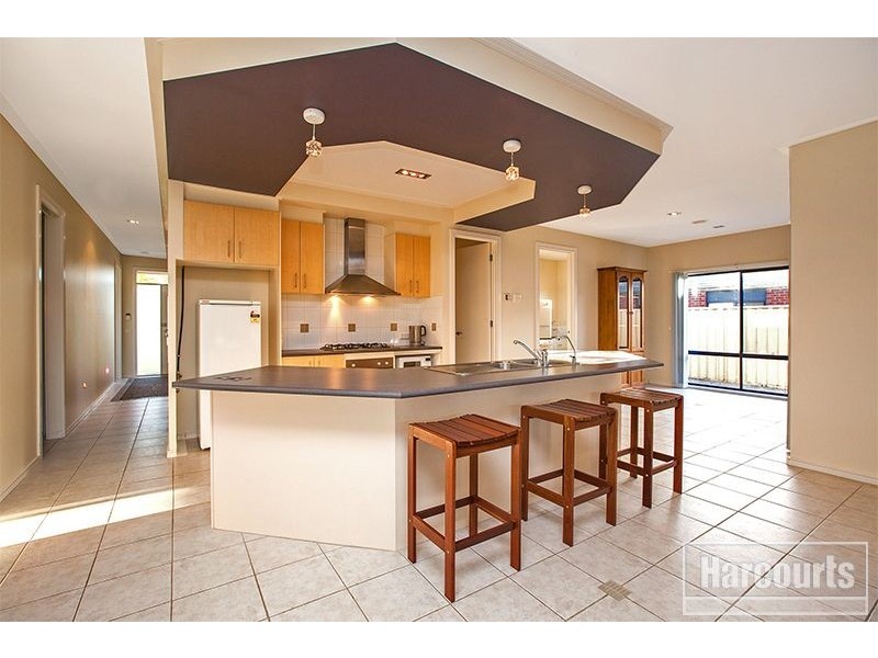 17 Teal Place, Pakenham VIC 3810