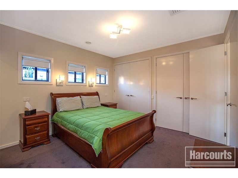 17 Teal Place, Pakenham VIC 3810