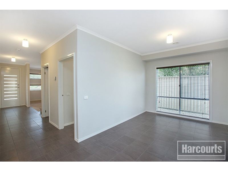 31 Macquarie Circuit, Pakenham VIC 3810