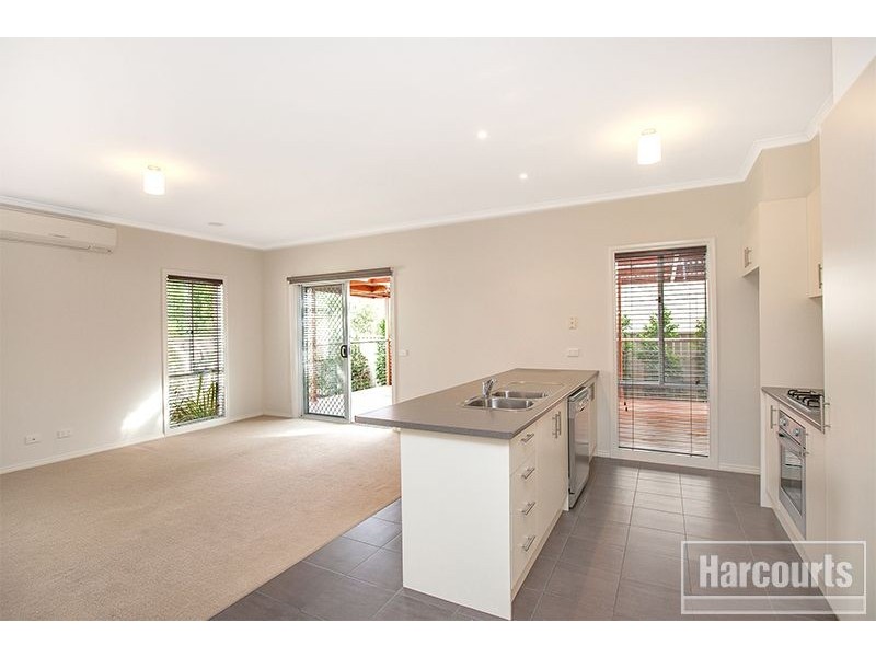 31 Macquarie Circuit, Pakenham VIC 3810