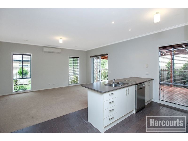 31 Macquarie Circuit, Pakenham VIC 3810