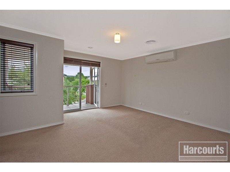 31 Macquarie Circuit, Pakenham VIC 3810