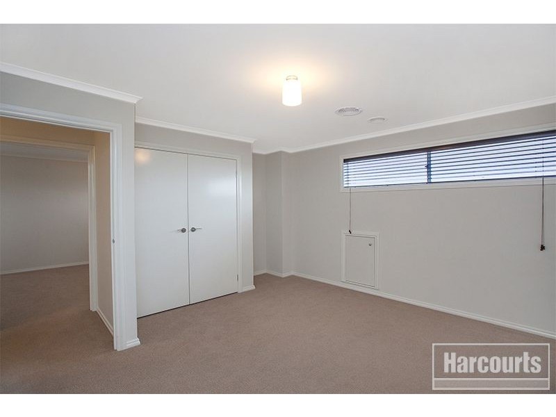 31 Macquarie Circuit, Pakenham VIC 3810