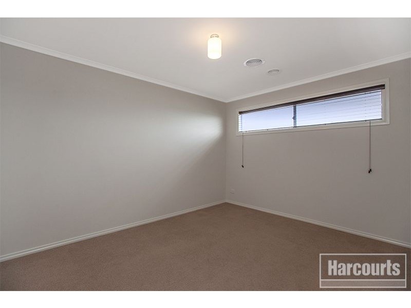 31 Macquarie Circuit, Pakenham VIC 3810