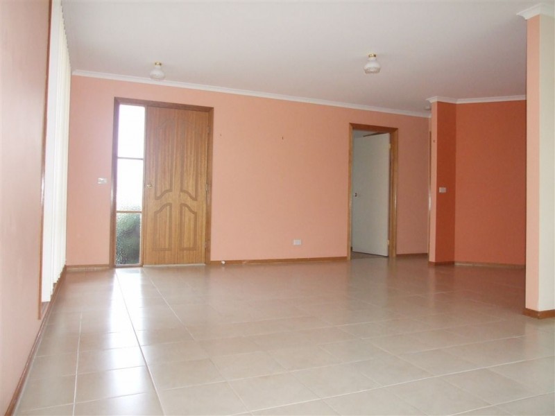 3/37 King Street, Pakenham VIC 3810