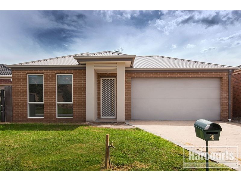 4 Elderberry Way, Pakenham VIC 3810
