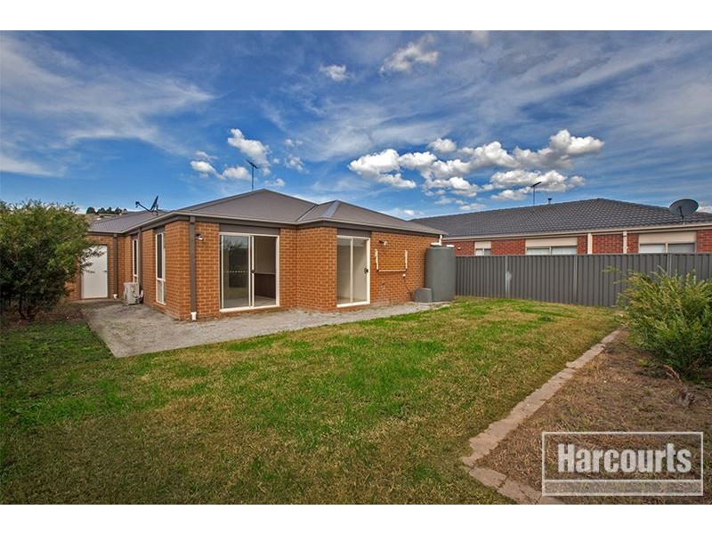 4 Elderberry Way, Pakenham VIC 3810