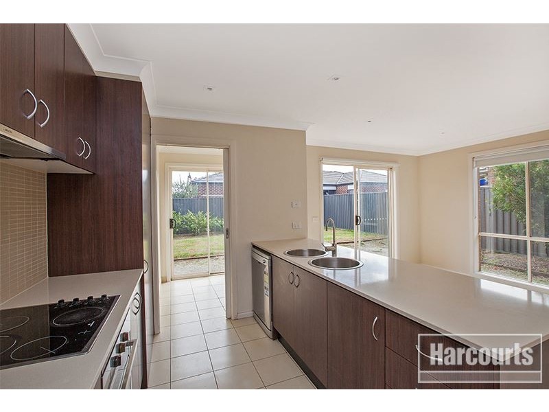 4 Elderberry Way, Pakenham VIC 3810