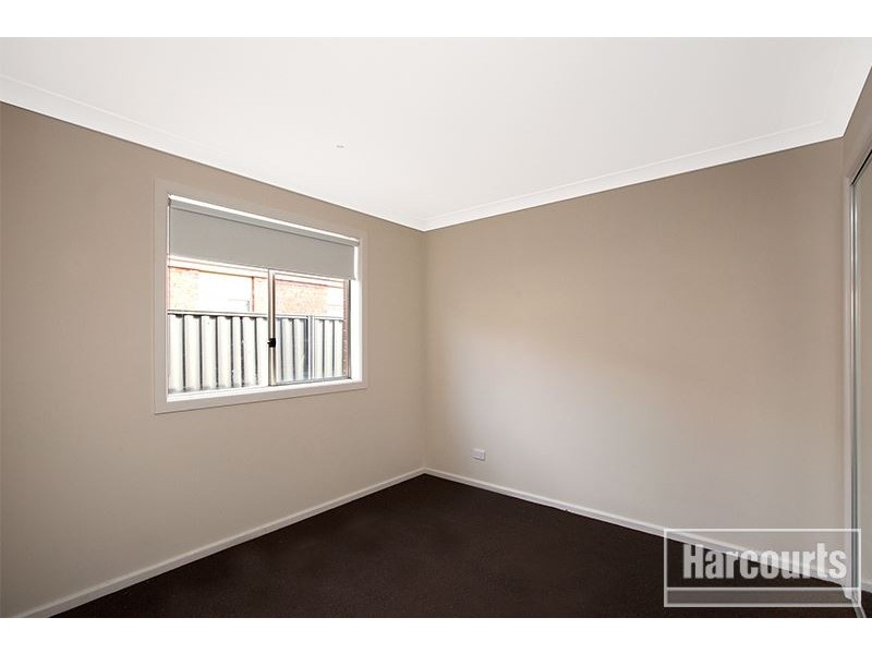 4 Elderberry Way, Pakenham VIC 3810