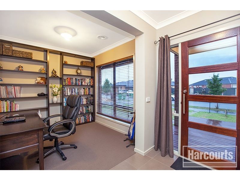 3 Greenway Drive, Pakenham VIC 3810