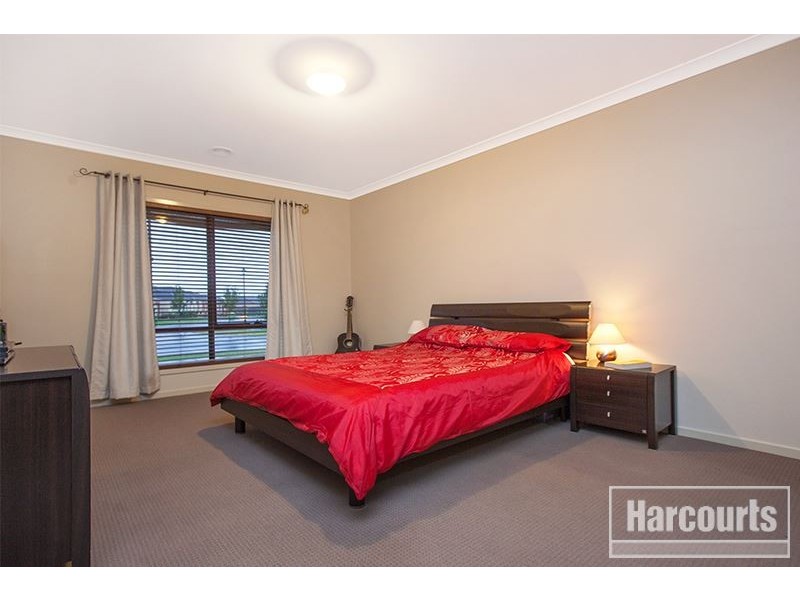 3 Greenway Drive, Pakenham VIC 3810
