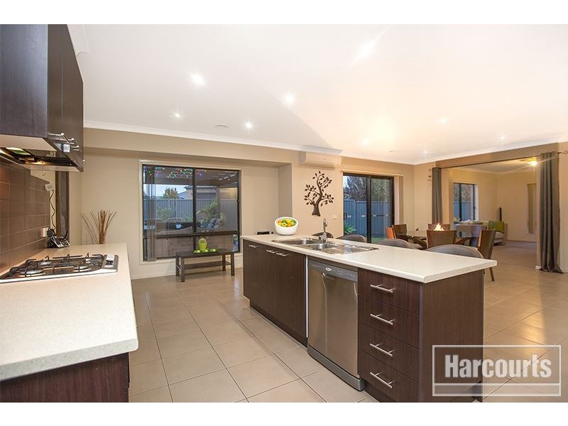 3 Greenway Drive, Pakenham VIC 3810