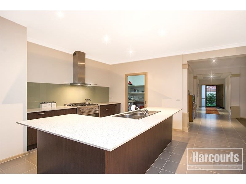 52 Banjo Paterson Drive, Pakenham VIC 3810