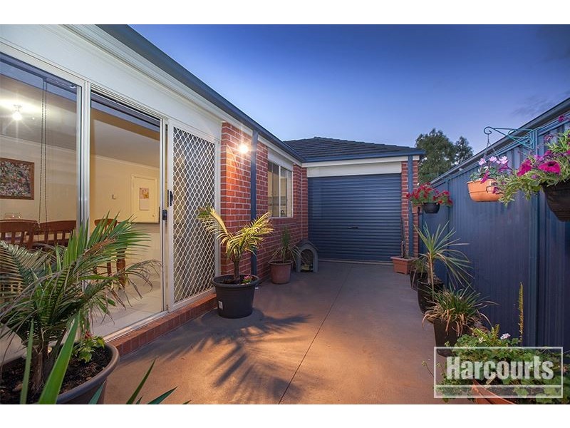17 Dianella Close, Pakenham VIC 3810