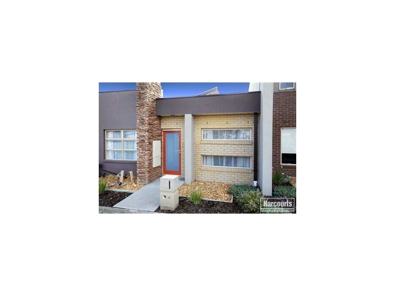 6 Haakman Way, Pakenham VIC 3810