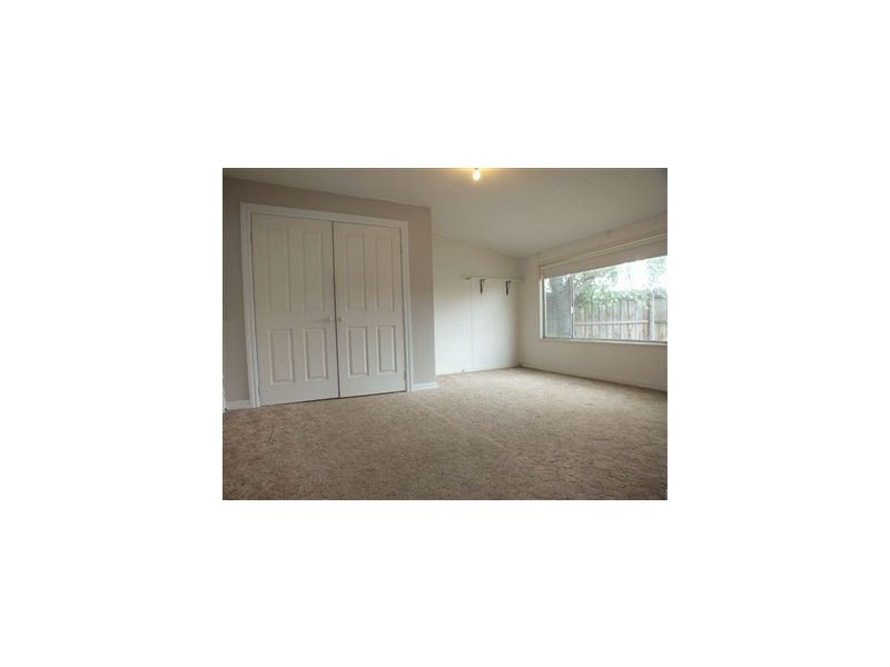 19 Rogers Street, Pakenham VIC 3810