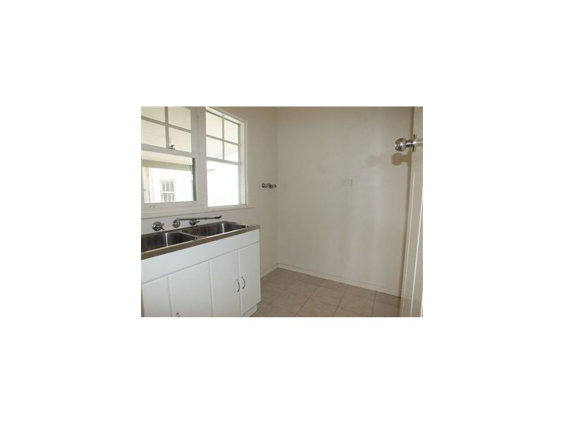 19 Rogers Street, Pakenham VIC 3810