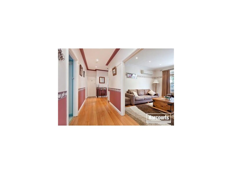 34 Ahern Road, Pakenham VIC 3810