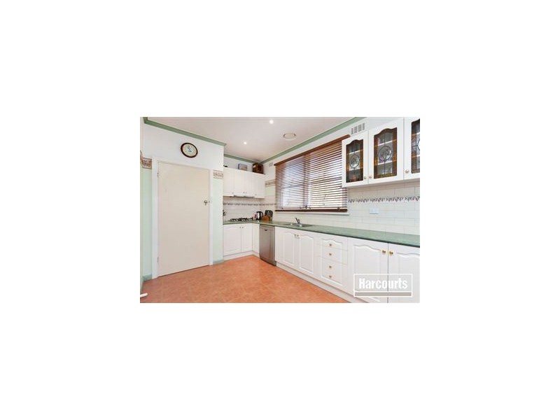 34 Ahern Road, Pakenham VIC 3810