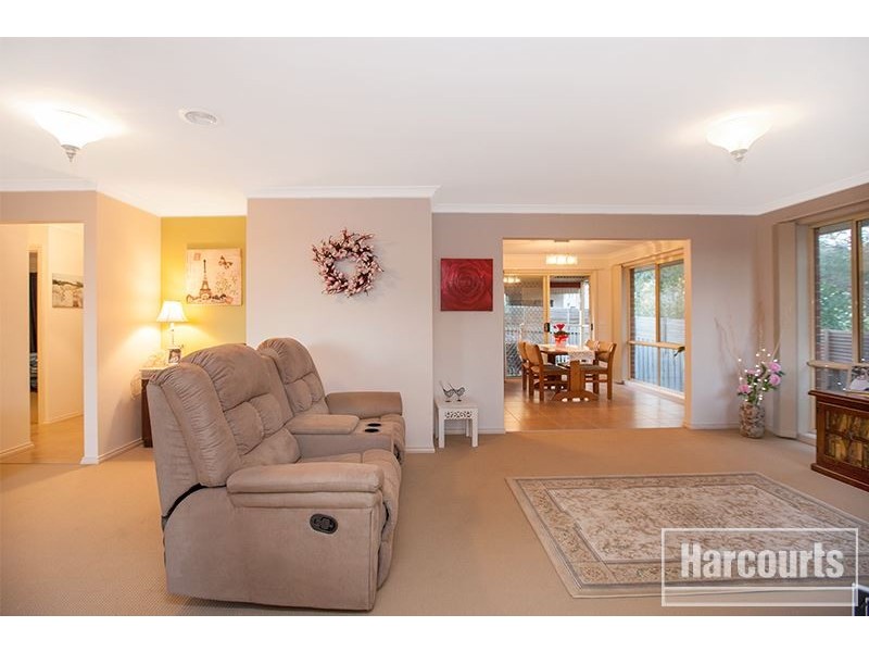 2/39 Tuscany Rise, Pakenham VIC 3810