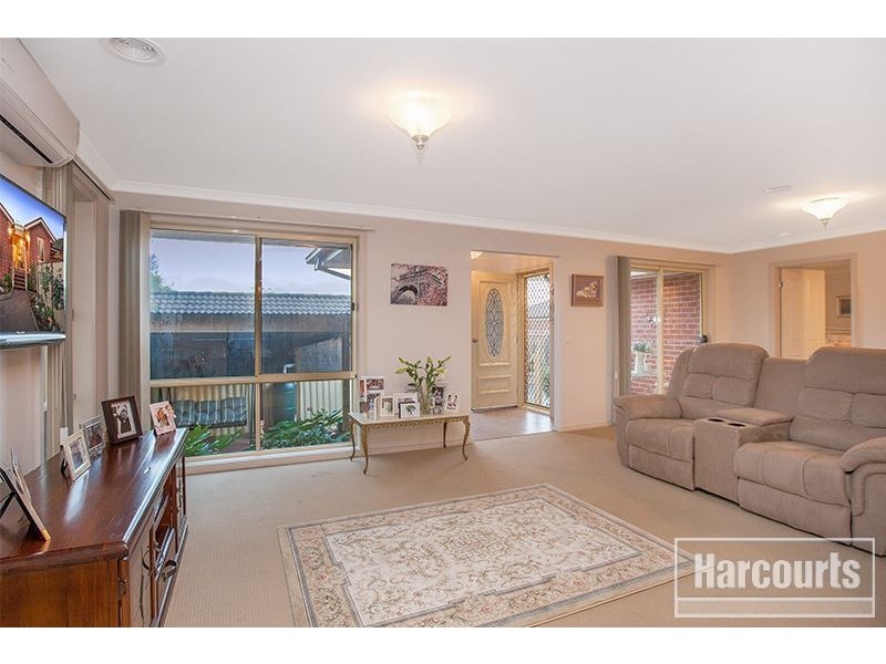 2/39 Tuscany Rise, Pakenham VIC 3810