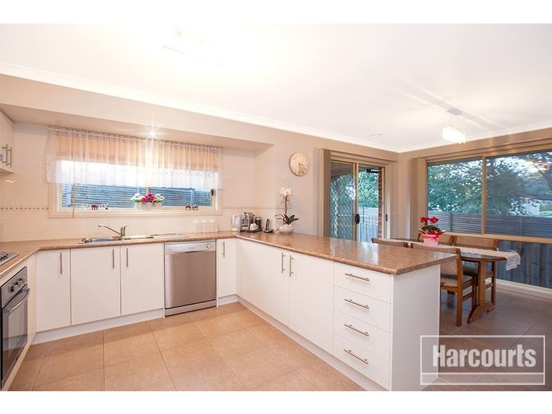 2/39 Tuscany Rise, Pakenham VIC 3810