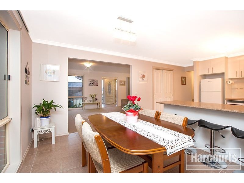 2/39 Tuscany Rise, Pakenham VIC 3810