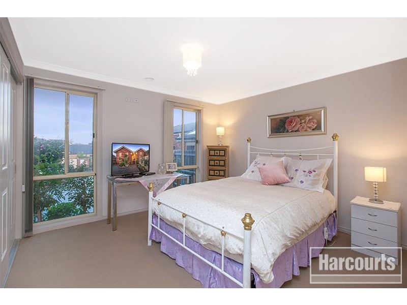 2/39 Tuscany Rise, Pakenham VIC 3810