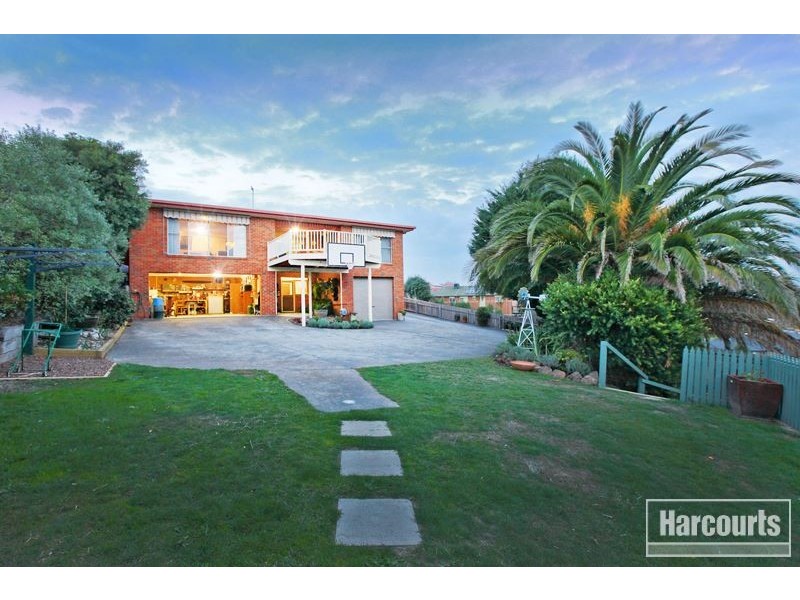 31 Highland Drive, Pakenham VIC 3810