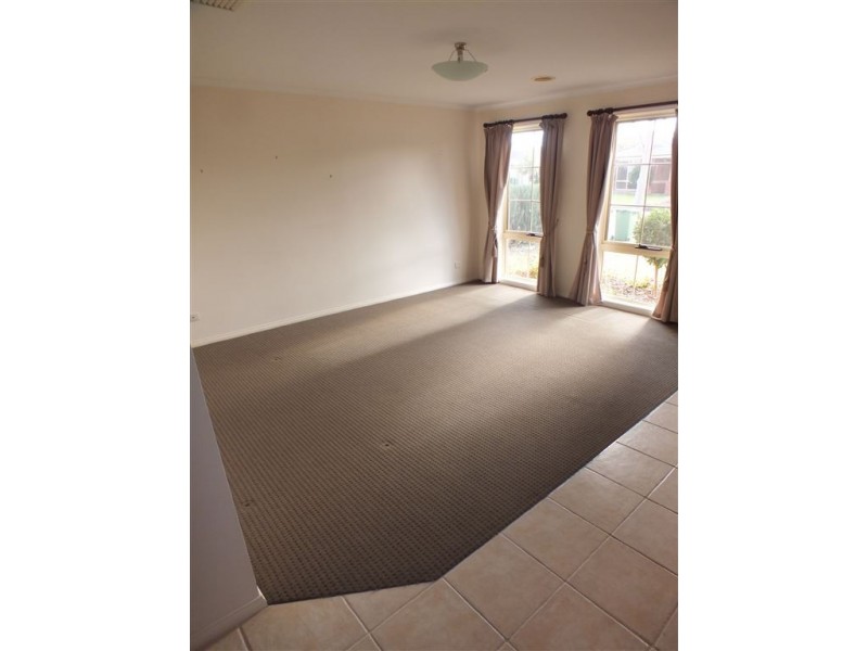 4 Tambo Court, Pakenham VIC 3810