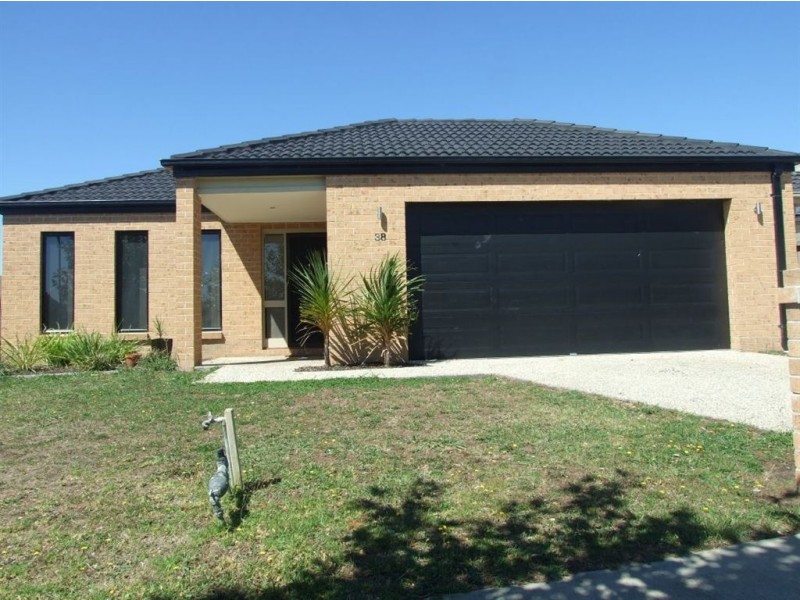 38 Sandalwood Drive, Pakenham VIC 3810