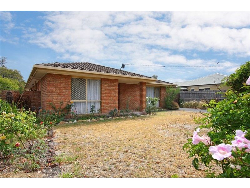 28 Grenville Grove, Rosebud West VIC 3940