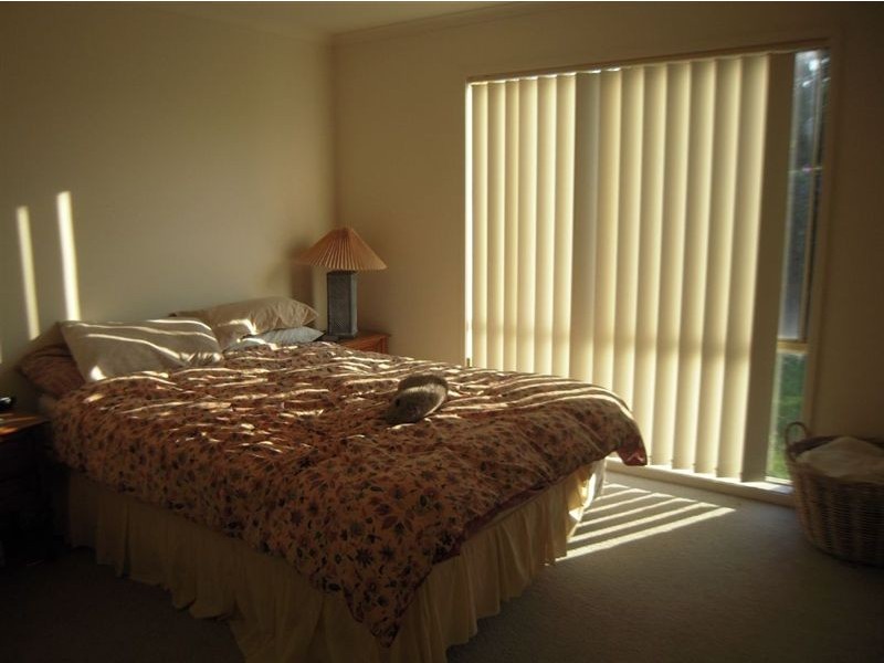 112 Seventh Avenue, Rosebud VIC 3939