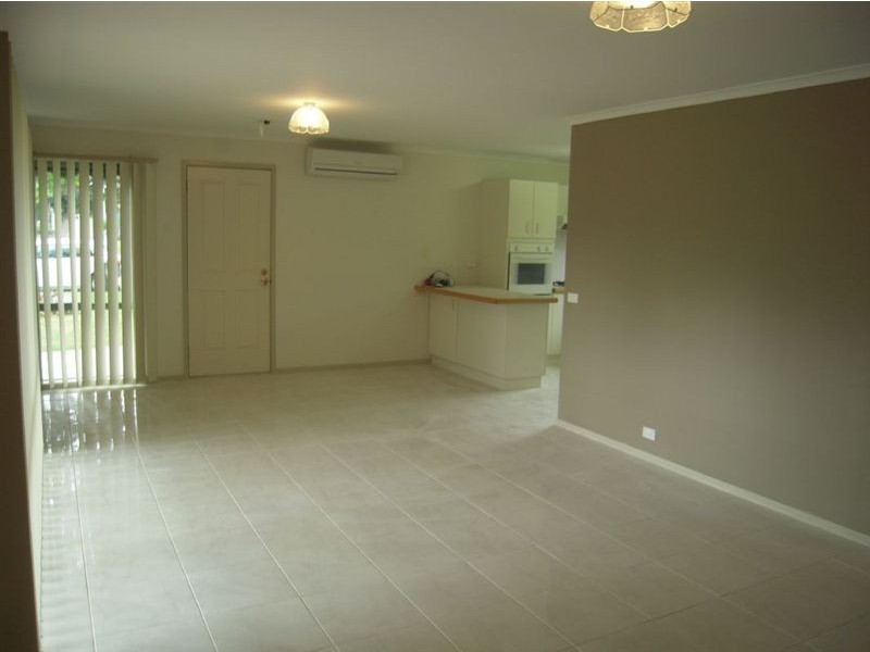 1/26 Whitehead Grove, Rosebud VIC 3939