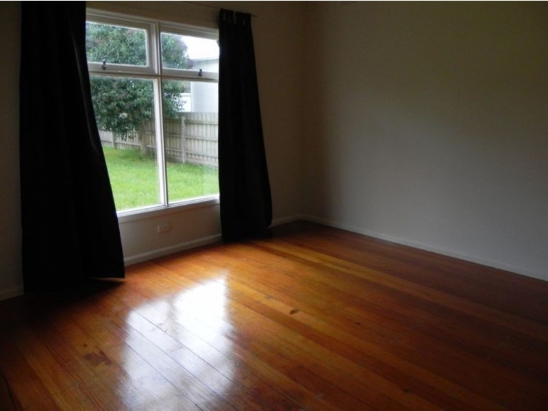 24 Ocean Street, Rosebud VIC 3939