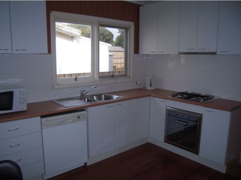 24 Ocean Street, Rosebud VIC 3939