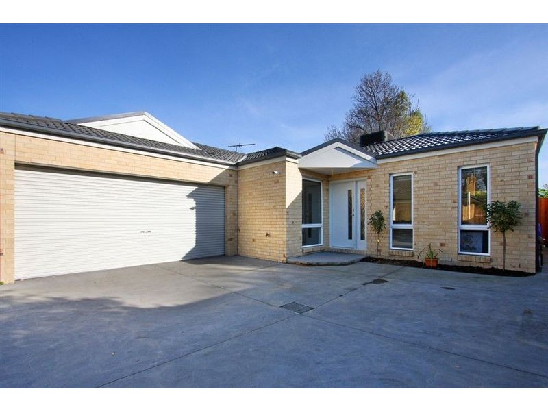 2/32 South Road, Rosebud VIC 3939