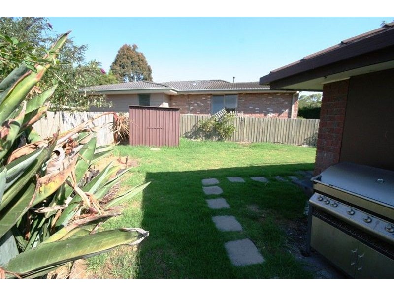 75 Woonton Crescent, Rosebud VIC 3939