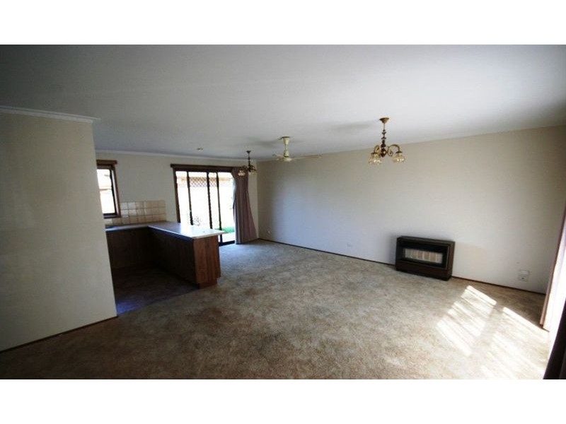 75 Woonton Crescent, Rosebud VIC 3939