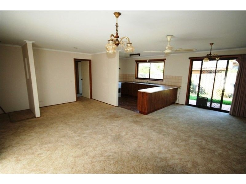 75 Woonton Crescent, Rosebud VIC 3939